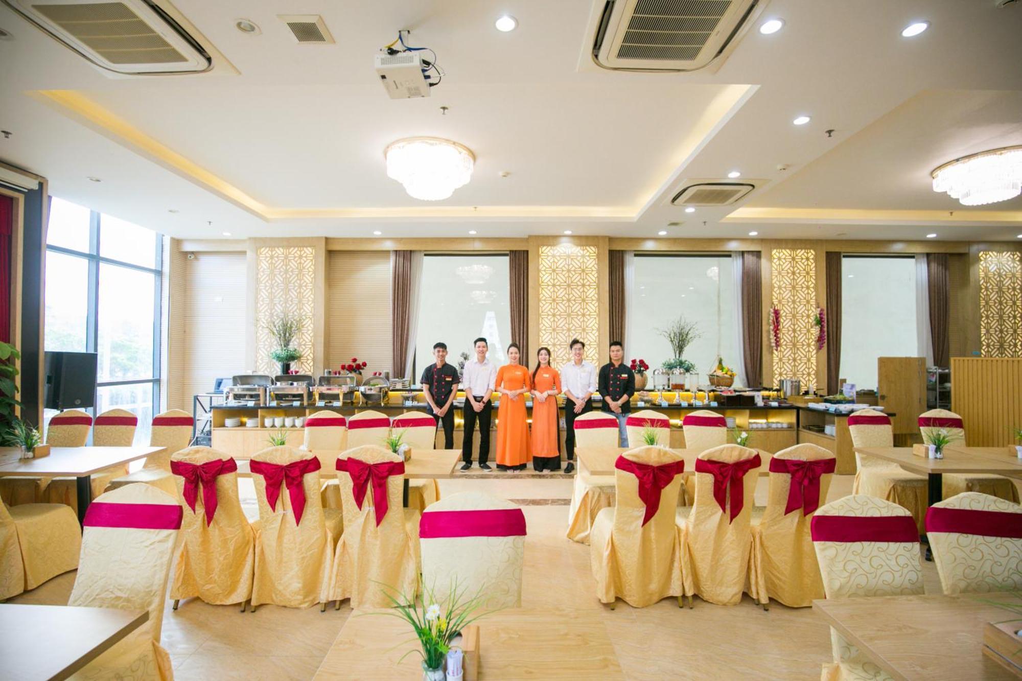 Lavencos Hotel Da Nang Bagian luar foto