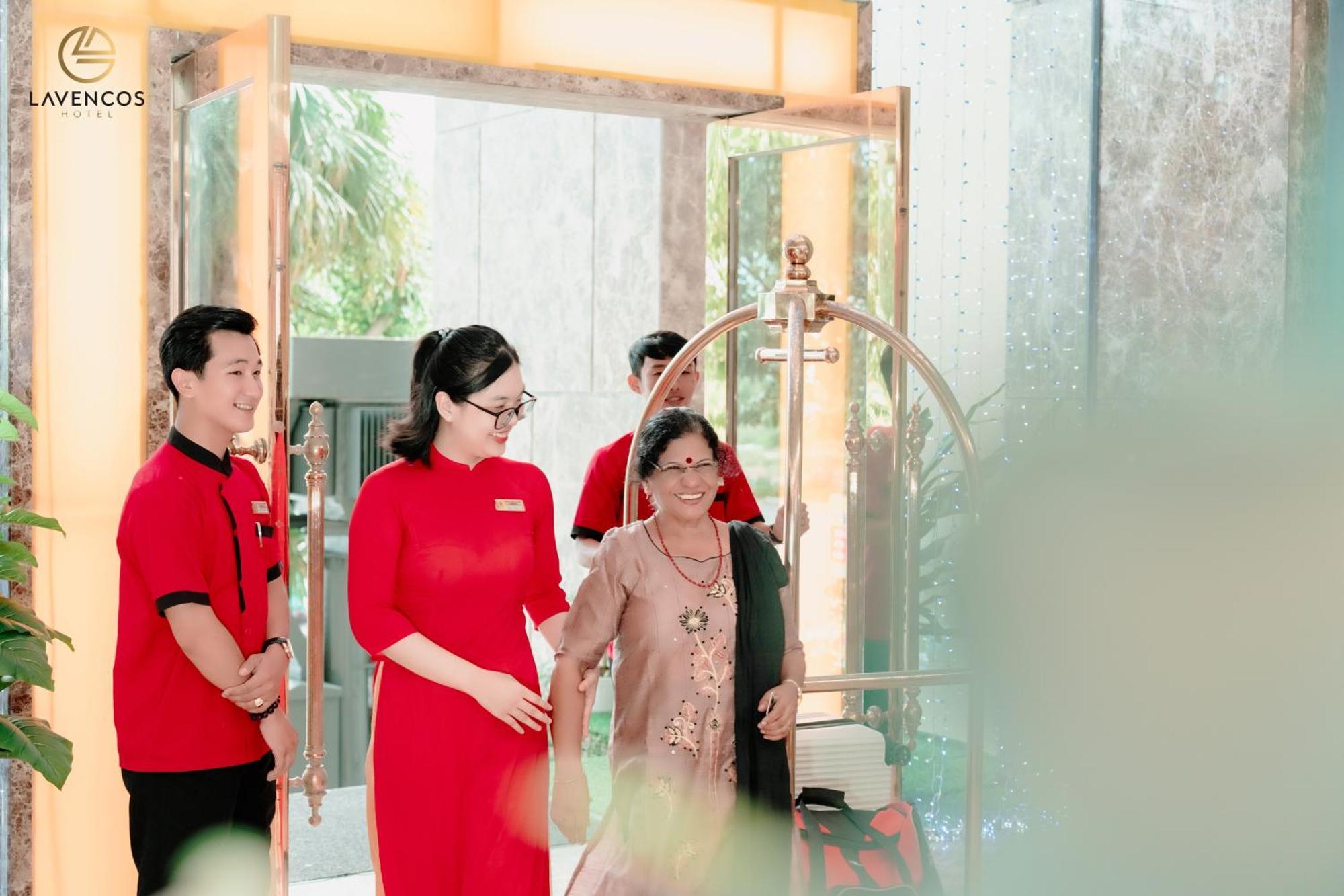 Lavencos Hotel Da Nang Bagian luar foto