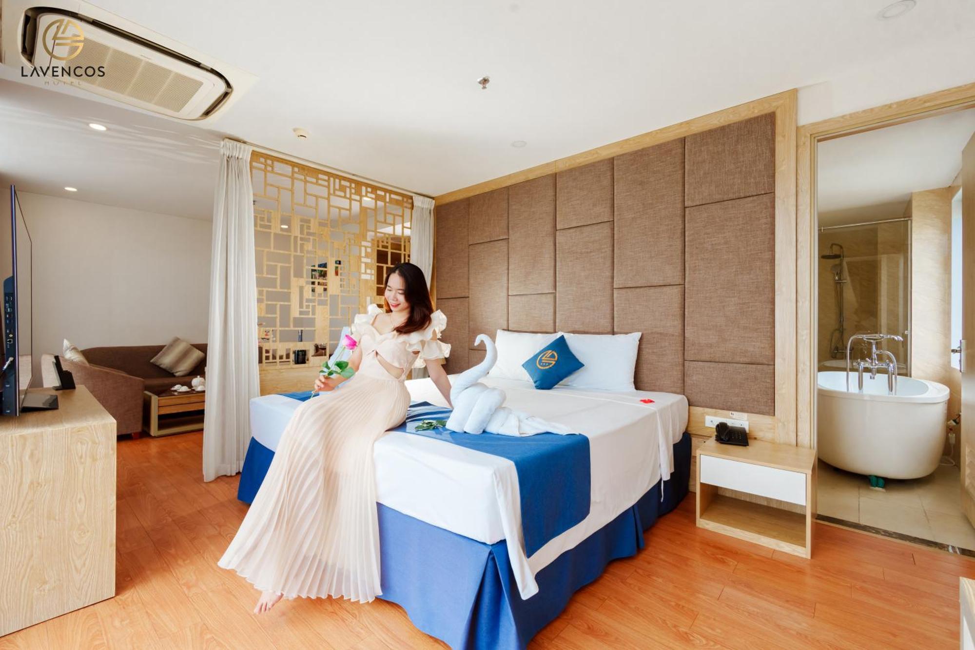 Lavencos Hotel Da Nang Bagian luar foto